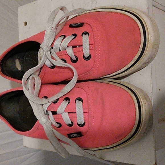 Vans Shoes - 🟢/$5  pink vans sneakers